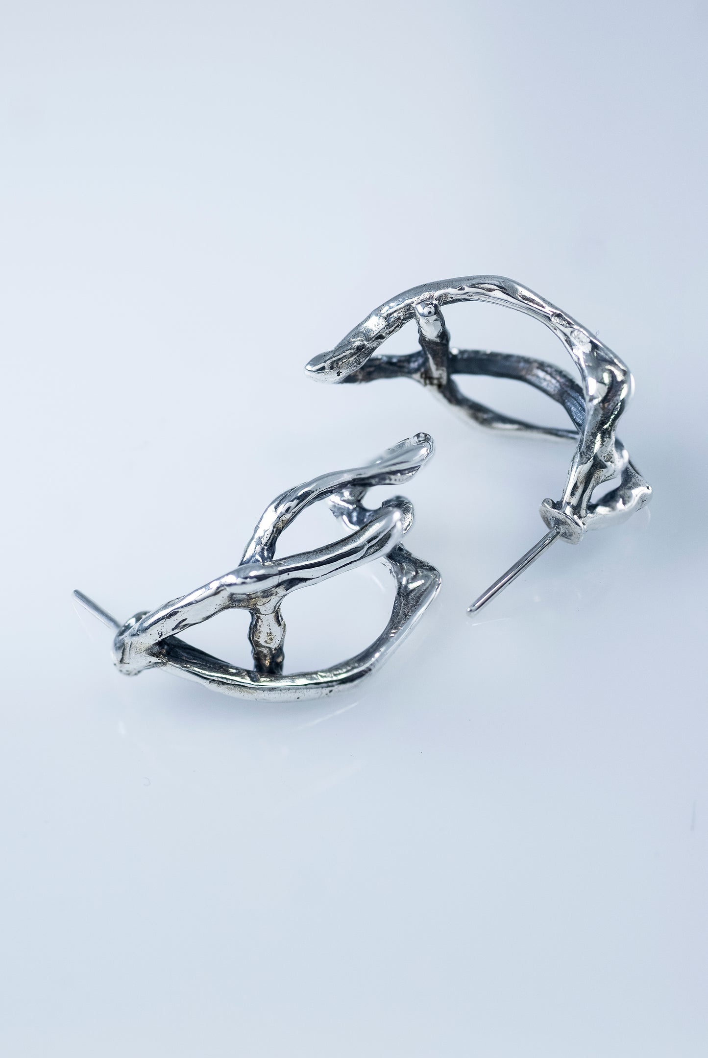 Sculptural Silver Stud Earrings "Moduλa"